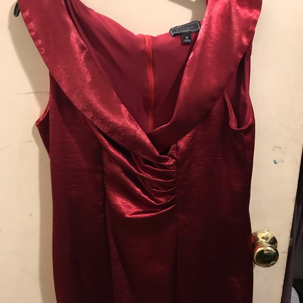 Elegant dress size 16